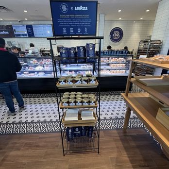Paris Baguette - Coffee - Bakeries Near Me - Olivette, Missouri