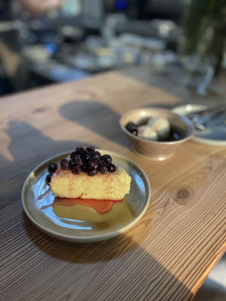 FIELD & VINE 239 Photos & 140 Reviews 9 Sanborn Ct, Somerville