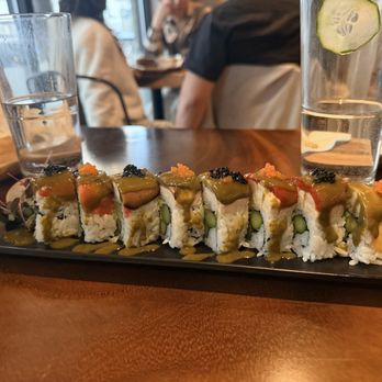 Tane Vegan Izakaya - Waimanalo rolls - Vegan Near Me - Berkeley, California