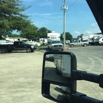 Camping World - Hope Mills - RV Dealers Near Me - Hope Mills, North Carolina