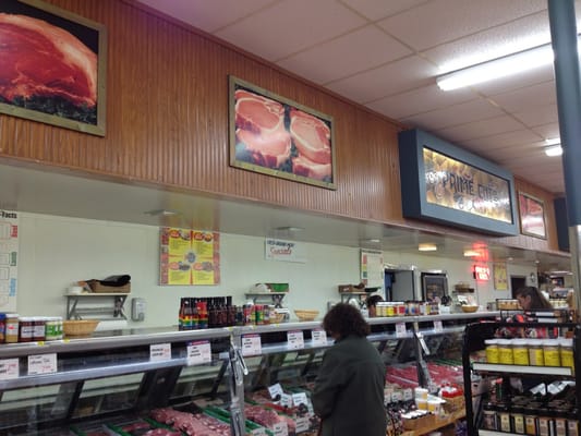 Dot's Market by null