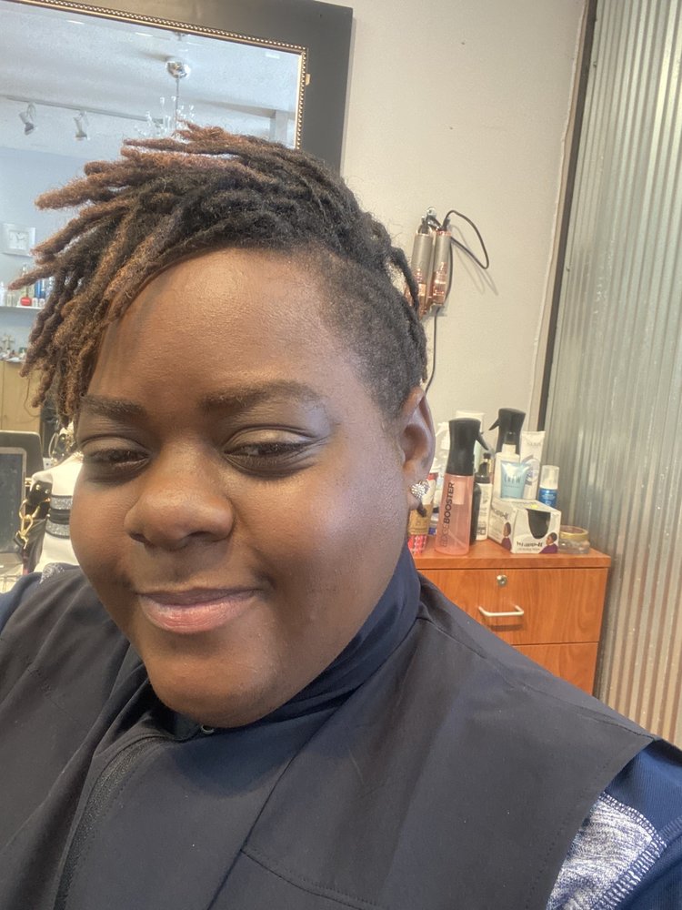 Shag Hair Studio Logo