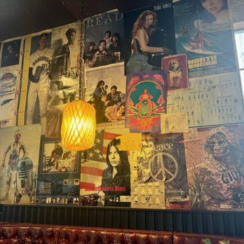 Old School Pizzeria - Pizza Near Me - Olympia, Washington
