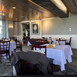 Petroleum Club at Sundale - Dining room