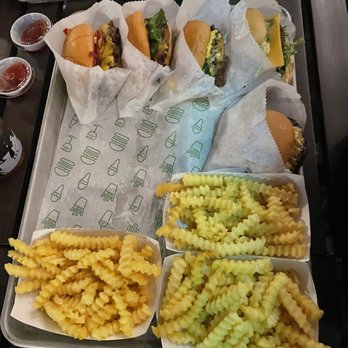 Shake Shack 6201 Hollywood - Hollywood & Gower - Burgers Near Me - Los Angeles, California Shake Shack 6201 Hollywood - Hollywood & Gower - Burgers Near Me - Los Angeles, California