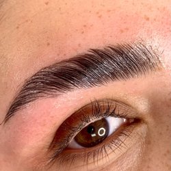 Blushed & Beautiful Aesthetics by Naomi - Brow Lamination