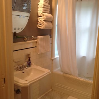 George Carroll House - Room 3 bathroom - Hotels Near Me - Erie, Pennsylvania George Carroll House - Room 3 bathroom - Hotels Near Me - Erie, Pennsylvania