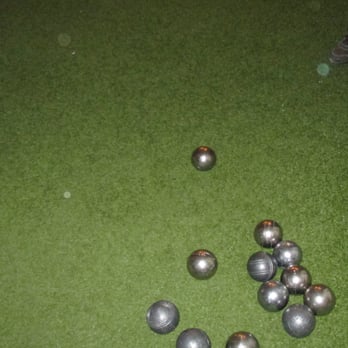 Les Niçois - Indoor pétanque - French Near Me - Paris, 75