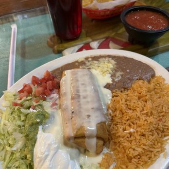 Guadalajara Mexican Restaurant - OMG the beef chimichanga is to die for I give this  place 10/10  Stars - Mexican Near Me - Dalton, Georgia