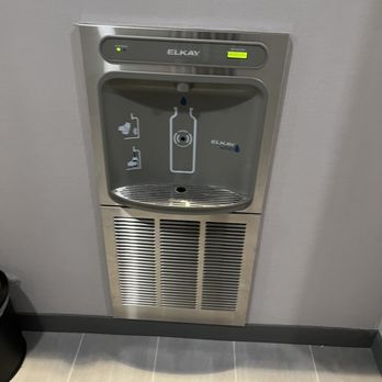 Hampton Inn by Hilton Cornwall - Refillable water bottle station - Hotels Near Me - Cornwall, Ontario
