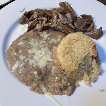 El Cerro Bar & Grill - Lunch carnitas - Mexican Near Me - Myrtle Beach, South Carolina