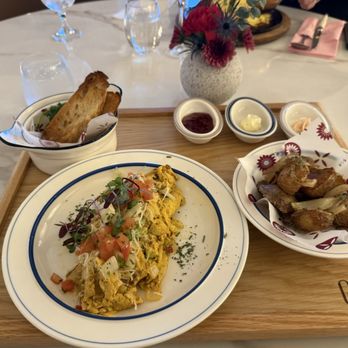 GIWA - southern sunrise scramble with chorizo - Breakfast & Brunch Near Me - Santa Clara, California