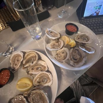 Dodo Bird Kitchen and Cocktails - Oysters - Cocktail Bars Near Me - Scottsdale, Arizona