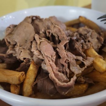 Wrigleyville Grill - Hot Dogs Near Me - San Antonio, Texas