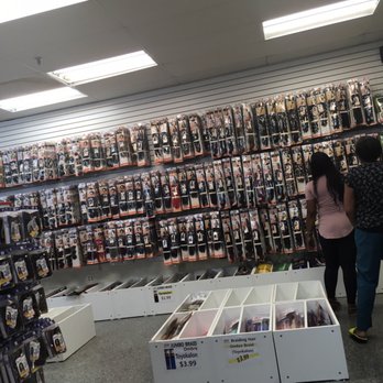 BSW Beauty - Brockton - LOTS AND LOTS OF HAIR - Cosmetics & Beauty Supply Near Me - Brockton, Massachusetts