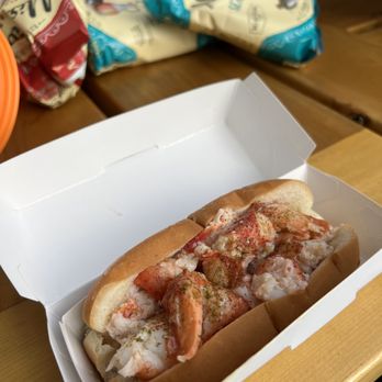 Luke's Lobster - Buttery Lobster Roll - Seafood Near Me - Seattle, Washington Luke's Lobster - Buttery Lobster Roll - Seafood Near Me - Seattle, Washington