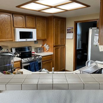 JG Electric - Old kitchen before upgrading - Electricians Near Me - Roseville, California JG Electric - Old kitchen before upgrading - Electricians Near Me - Roseville, California