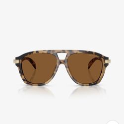 Sunglass Hut