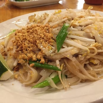Pho & Rice - Their Pad Thai with chicken ($10.95) - Vietnamese Near Me - Cleveland Heights, Ohio Pho & Rice - Their Pad Thai with chicken ($10.95) - Vietnamese Near Me - Cleveland Heights, Ohio