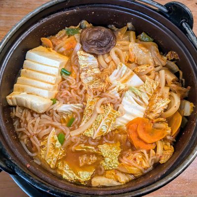 Kiki's Japanese Casual Dining by null