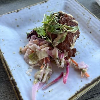 Skipper's Dockside - Conch fritter with slaw - Seafood Near Me - Key Largo, Florida