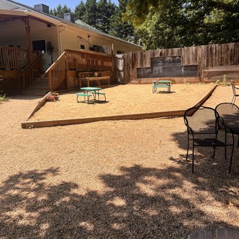 Brewing Tree Beer Company - Sandbox for the kiddos - Brewpubs Near Me - Afton, Virginia