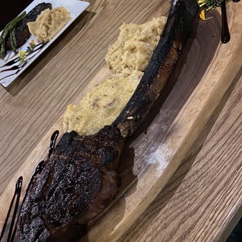 Third and Main - Tomahawk chop - American Near Me - Aurora, Indiana