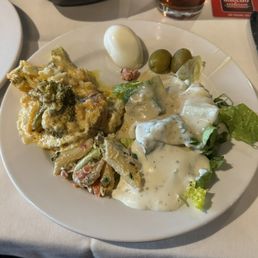 Salad bar salad