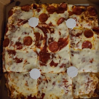Da Vinci's Pizza - The Sicilian. Easily feeds 5 to 6 people. Great the next day. I  Through it in the air fryer, super crispy crust. Awesome. - Pizza Near Me - Charlotte, North Carolina