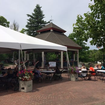 Fairport Canal Days - Jazz music at the gazebo - Festivals Near Me - Fairport, New York
