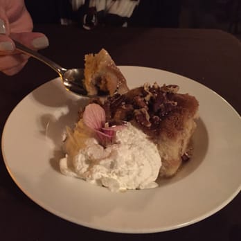 Robins Restaurant - Peach bread pudding - New American Near Me - Cambria, California Robins Restaurant - Peach bread pudding - New American Near Me - Cambria, California