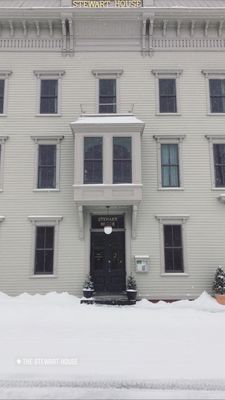 Stewart House Hotel & 1883 Tavern by null