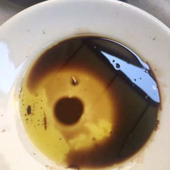 Il Turista - Extremely cheap olive oil, tastes awful - Tuscan Near Me - Pisa, PI