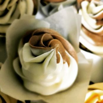 Divinity Sweet Shop - Cupcakes Near Me