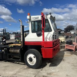 ACDC Equipment - 2013 capacity for sale or rent terminal tractor