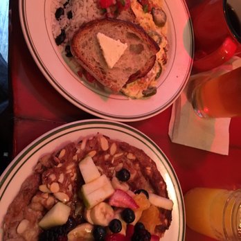MUD - Omelette and French toast - Coffee & Tea Near Me - New York, New York