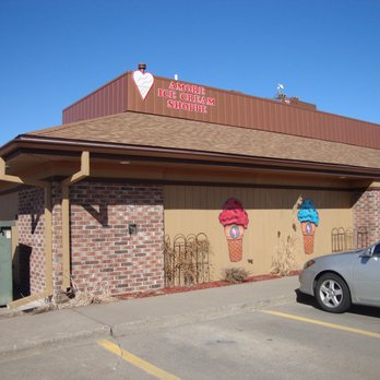 Amore Ice Cream - Outside of the building, view looking northeast. - Ice Cream & Frozen Yogurt Near Me - Elk River, Minnesota Amore Ice Cream - Outside of the building, view looking northeast. - Ice Cream & Frozen Yogurt Near Me - Elk River, Minnesota