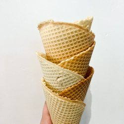 The Twisted Cow - Cones