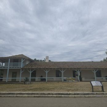 Custom House Plaza - Outside - Parks Near Me