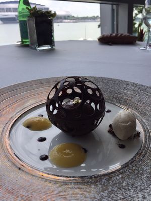 Saint Pierre by null