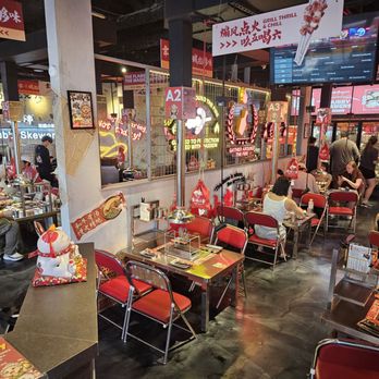 Chubby Skewers - Dining area - Barbeque Near Me - Chicago, Illinois