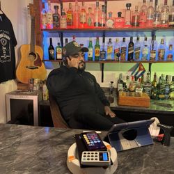 Habana Tijuana - Alex - said he was the owner. Abusive, aggressive and threatening