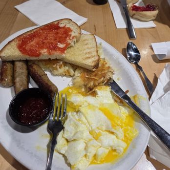 Biscuits Cafe - Breakfast platter - Cafes Near Me - Surprise, Arizona
