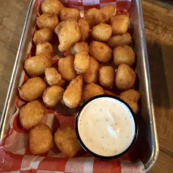 Wandering Monsters Brewery - Cheese Curds w/ Ranch - Brewpubs Near Me - Cincinnati, Ohio