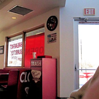 Bob's Burgers - Interior, Bob's Burgers in Rio Rancho. - American Near Me - Rio Rancho, New Mexico