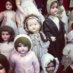 Museum Of Childhood - Creepy dolls