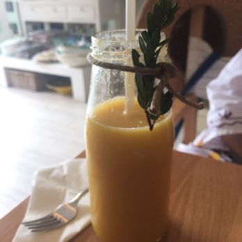 Casa e Bottega - Fresh off the tree organic smoothie. - Gluten-Free Near Me - Positano, SA