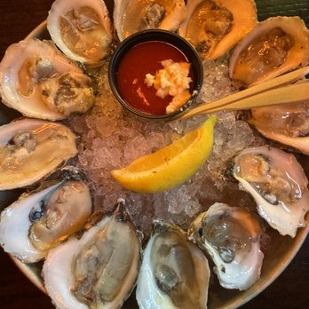 Tavern On Broadway - Dozen oysters - American Near Me - Newport, Rhode Island