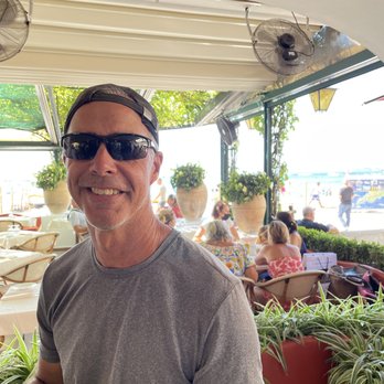 La Pergola - We sat at a high top table outside the patio dining area - Italian Near Me - Positano, SA La Pergola - We sat at a high top table outside the patio dining area - Italian Near Me - Positano, SA