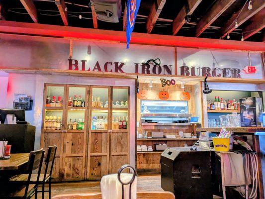 Black Iron Burger Theater District | Hamburger restaurant Bar by null